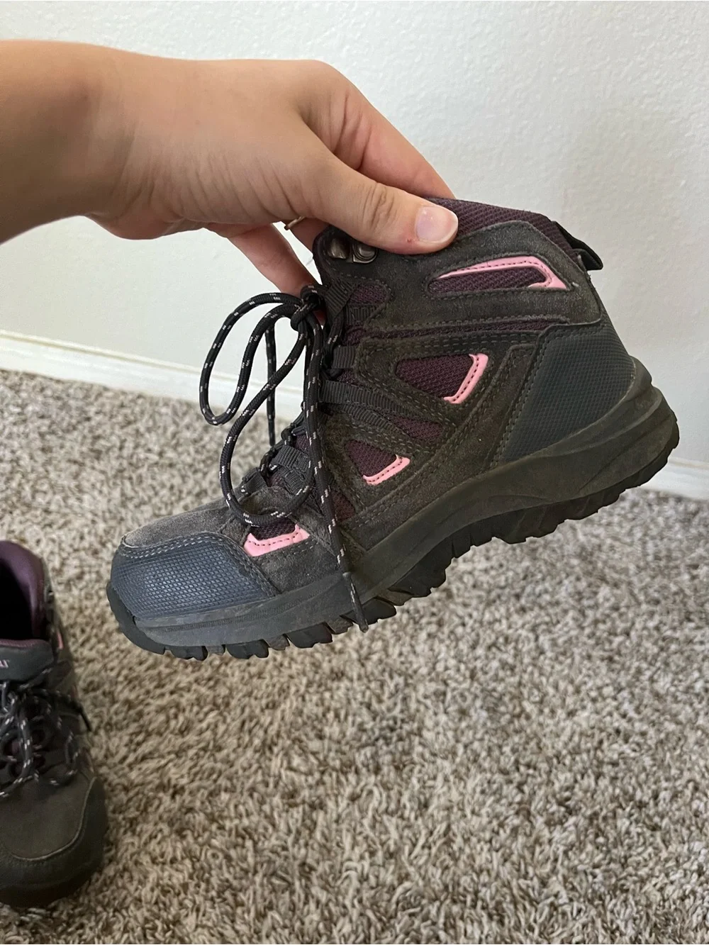 Denali Waterproof Hiking Boots with Pink/Purple Accents Girls Size 3